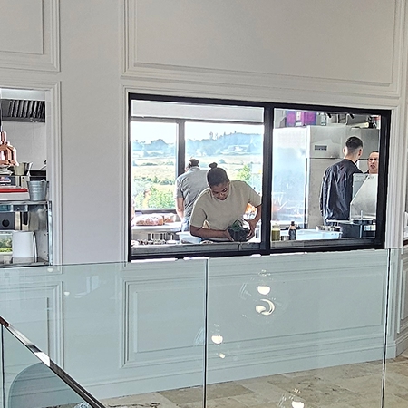 Chefs en cuisine chez Giovanina